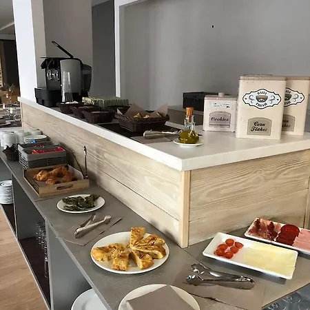 Ribaeta Hotel
