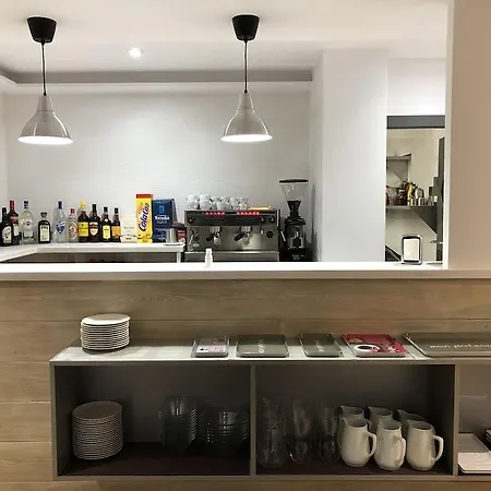 Ribaeta Hotel 2*